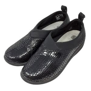 Clarks Cloudsteppers women's black fabric/reptile patent slip on shoes, 8